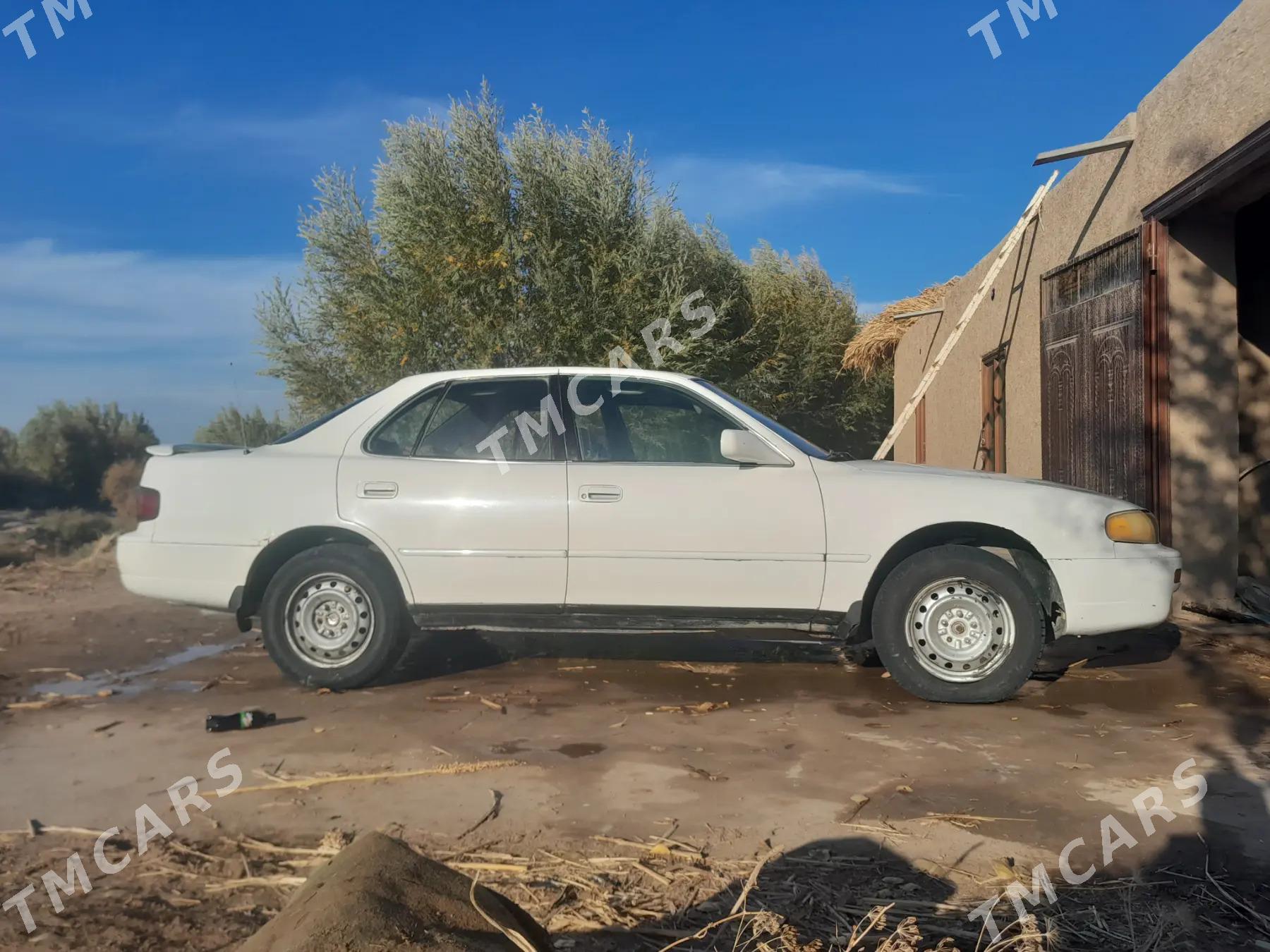 Toyota Camry 1996 - 70 000 TMT - Köneürgenç - img 4