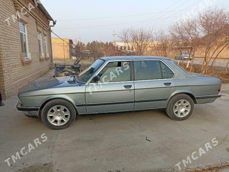 BMW 520 1986 - 15 000 TMT - Türkmenabat - img 2