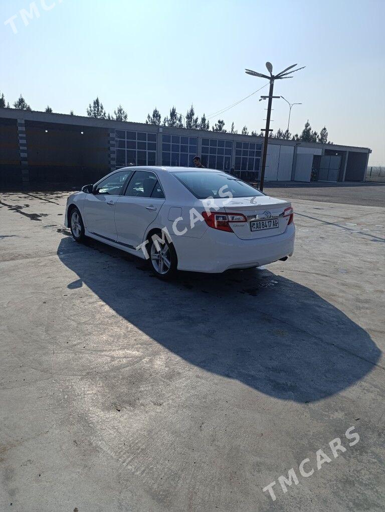 Toyota Camry 2012 - 210 000 TMT - Тязе заман - img 4