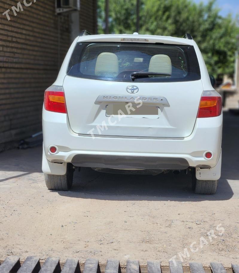 Toyota Highlander 2010 - 260 000 TMT - Векильбазар - img 2