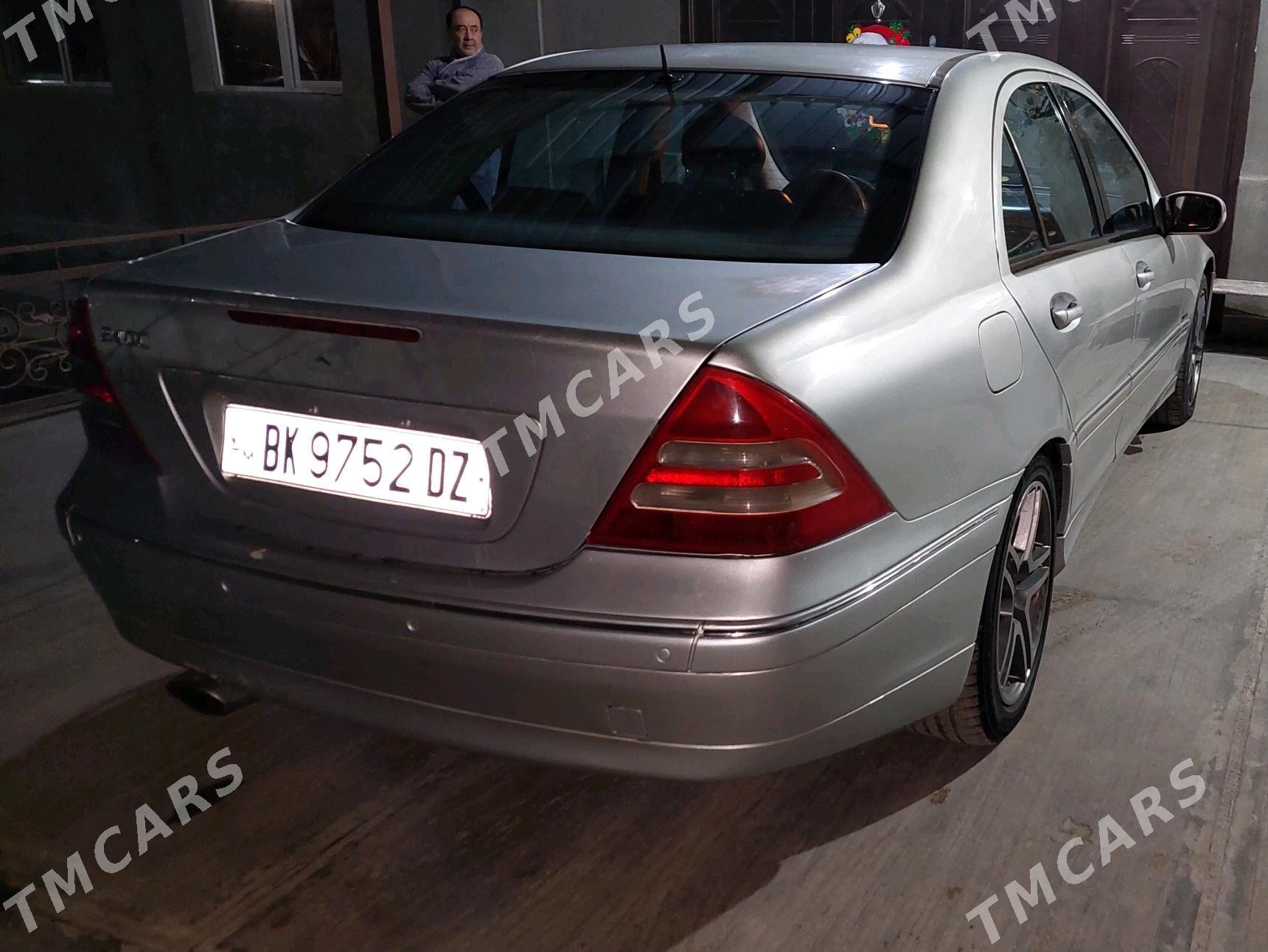 Mercedes-Benz C-Class 2003 - 75 000 TMT - Дашогуз - img 2