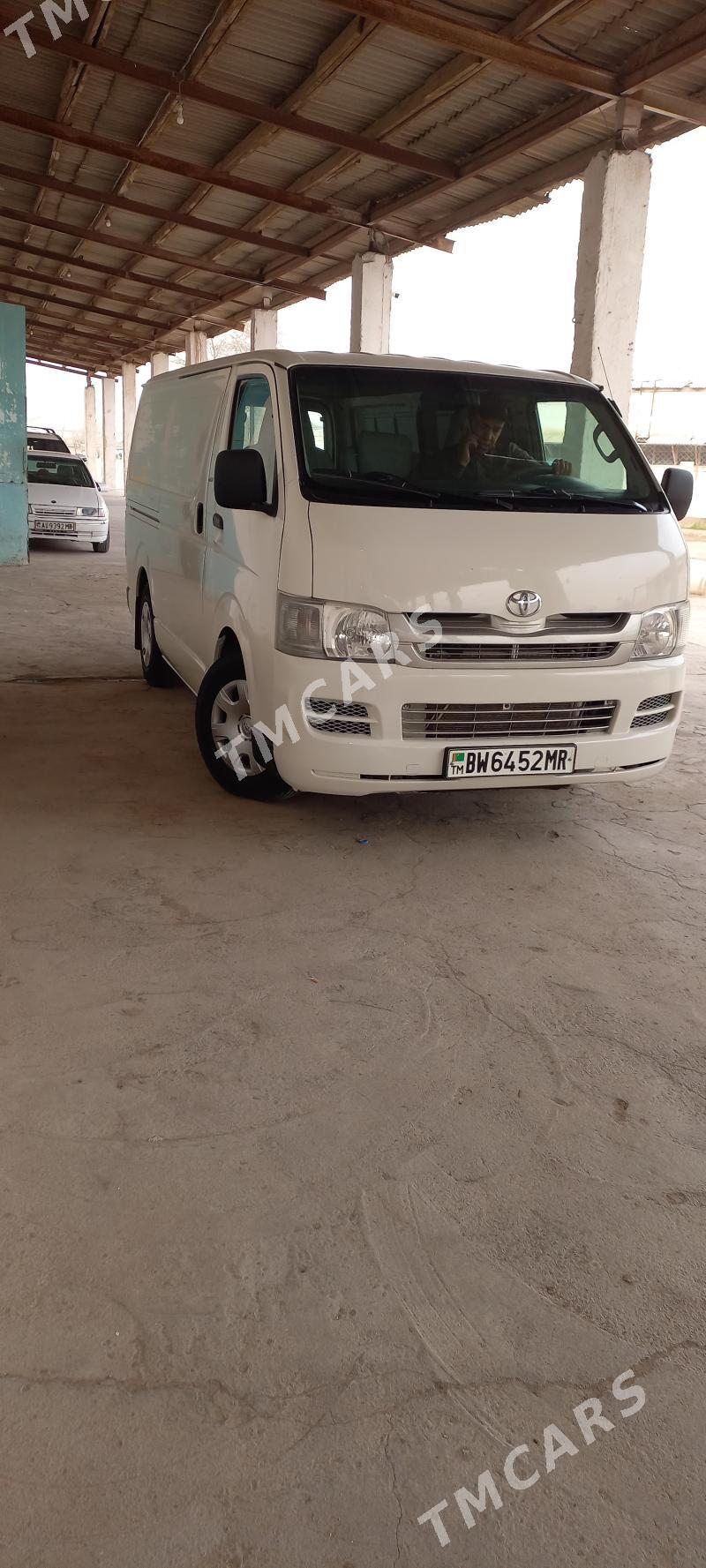 Toyota Hiace 2011 - 265 000 TMT - Mary - img 3