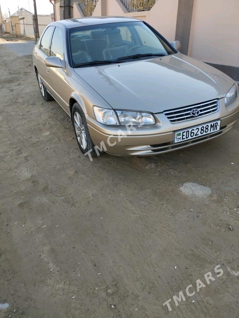 Toyota Camry 1998 - 128 000 TMT - Мары - img 5