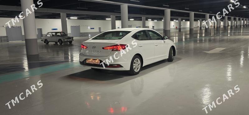 Hyundai Elantra 2019 - 180 000 TMT - Aşgabat - img 4