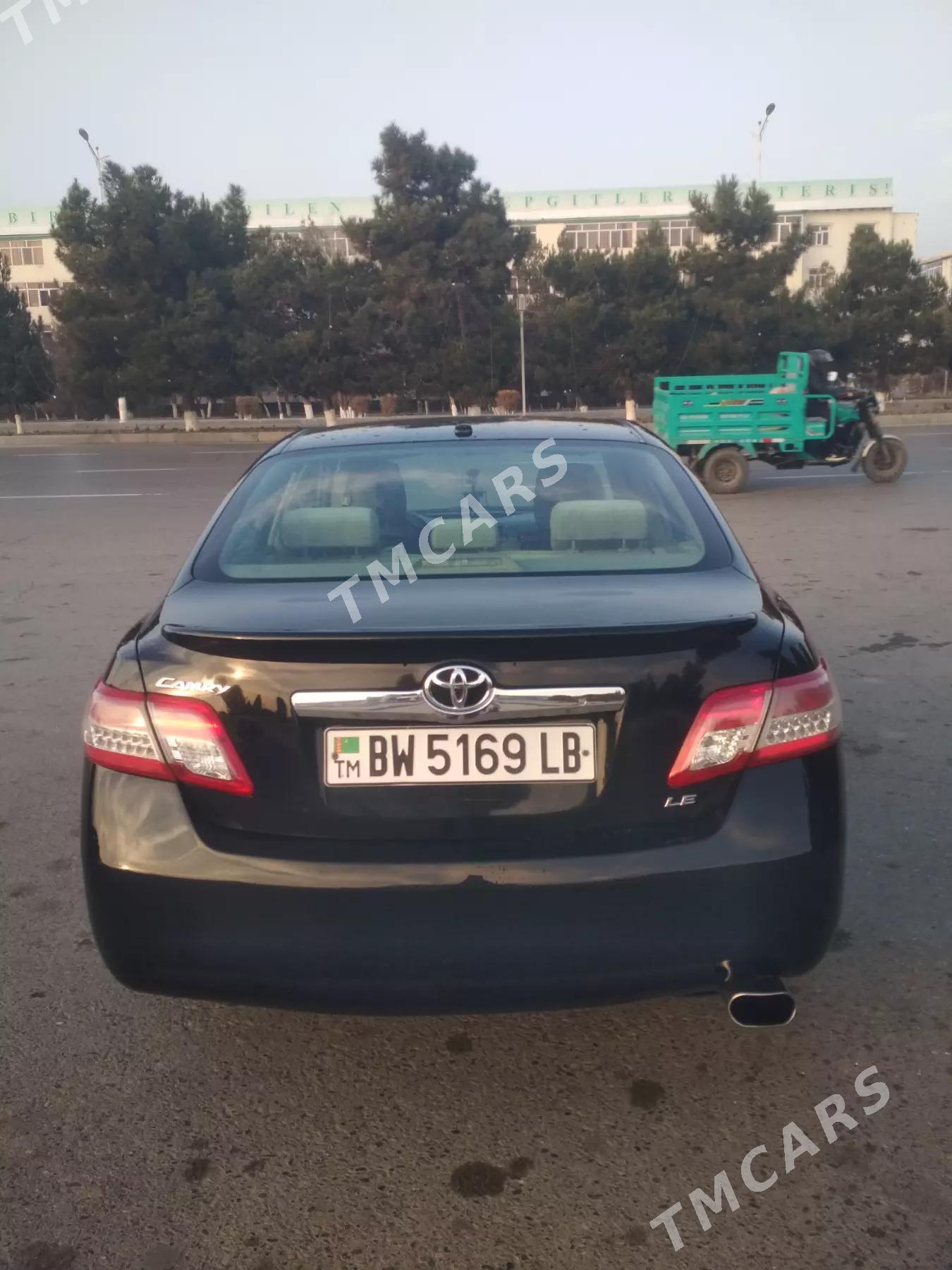 Toyota Camry 2011 - 165 000 TMT - Векильбазар - img 2