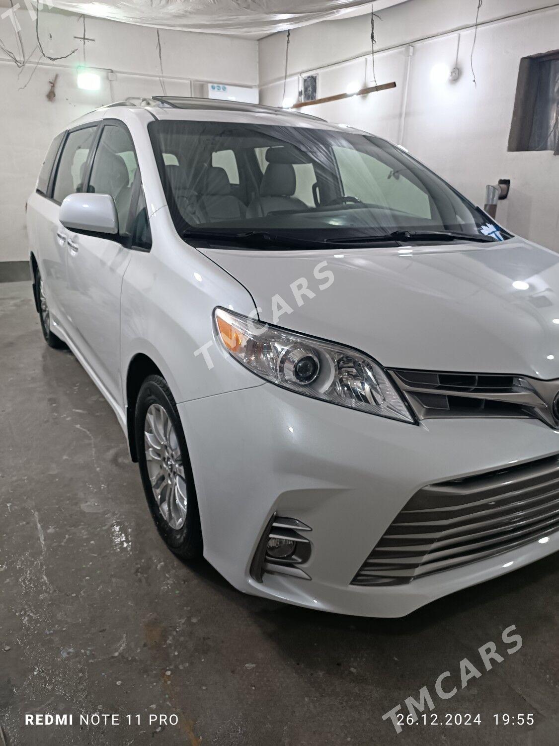 Toyota Sienna 2019 - 440 000 TMT - Мары - img 2