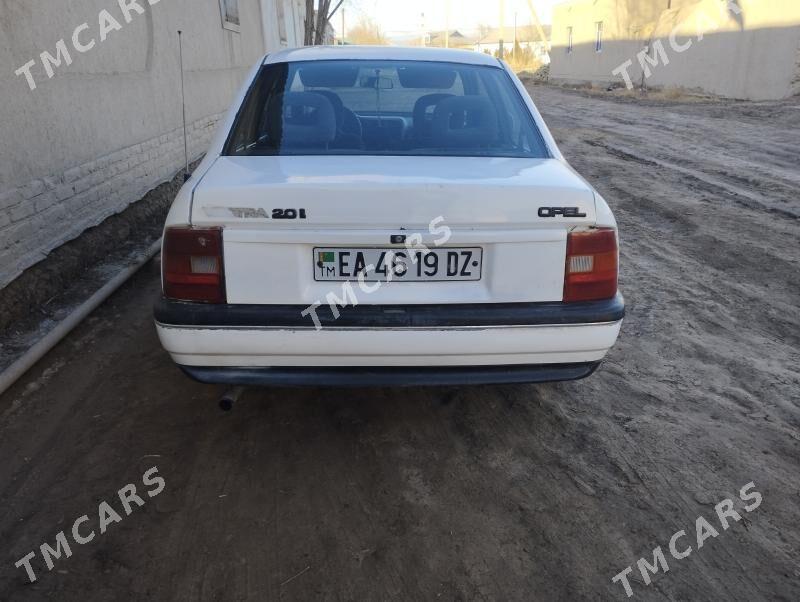 Opel Vectra 1991 - 22 000 TMT - етр. Туркменбаши - img 3