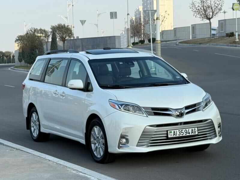 Toyota Sienna 2019 - 539 000 TMT - Ашхабад - img 2