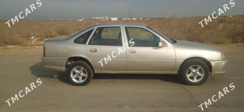 Opel Vectra 1992 - 28 000 TMT - Газаджак - img 5