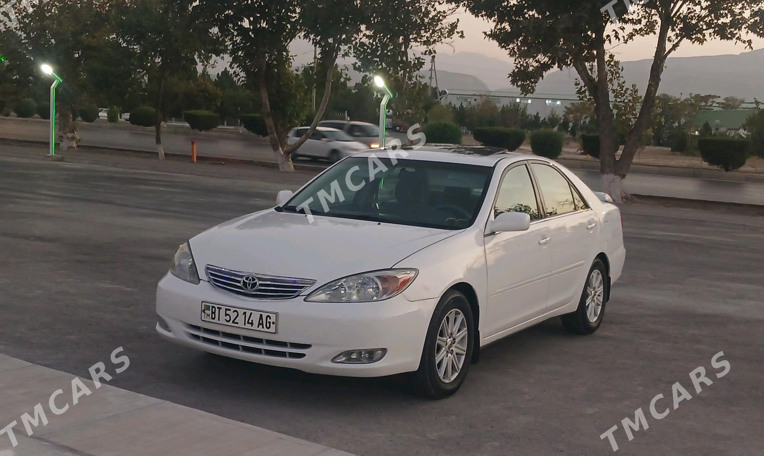 Toyota Camry 2004 - 140 000 TMT - Büzmeýin - img 3