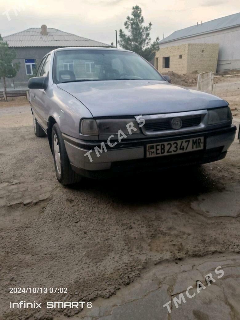 Opel Vectra 1990 - 26 000 TMT - Байрамали - img 2