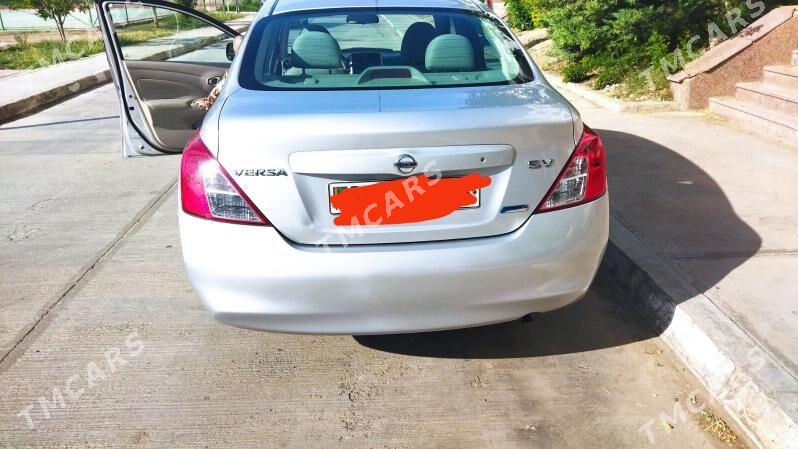 Nissan Versa 2011 - 95 000 TMT - Ашхабад - img 2