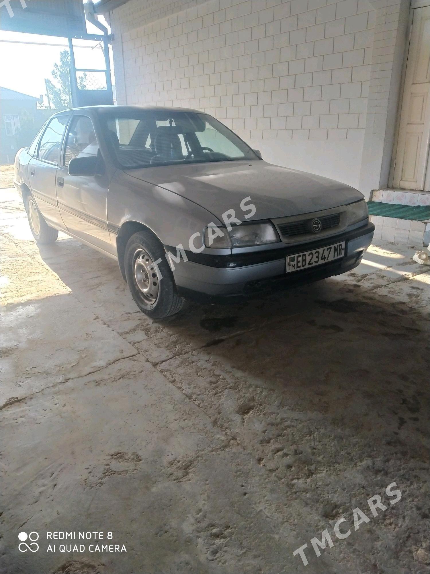 Opel Vectra 1990 - 26 000 TMT - Байрамали - img 9