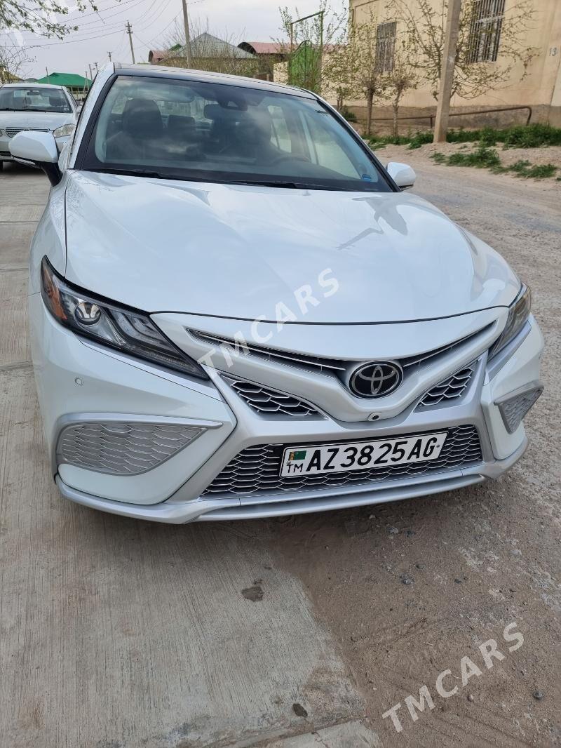 Toyota Camry 2021 - 500 000 TMT - Aşgabat - img 3