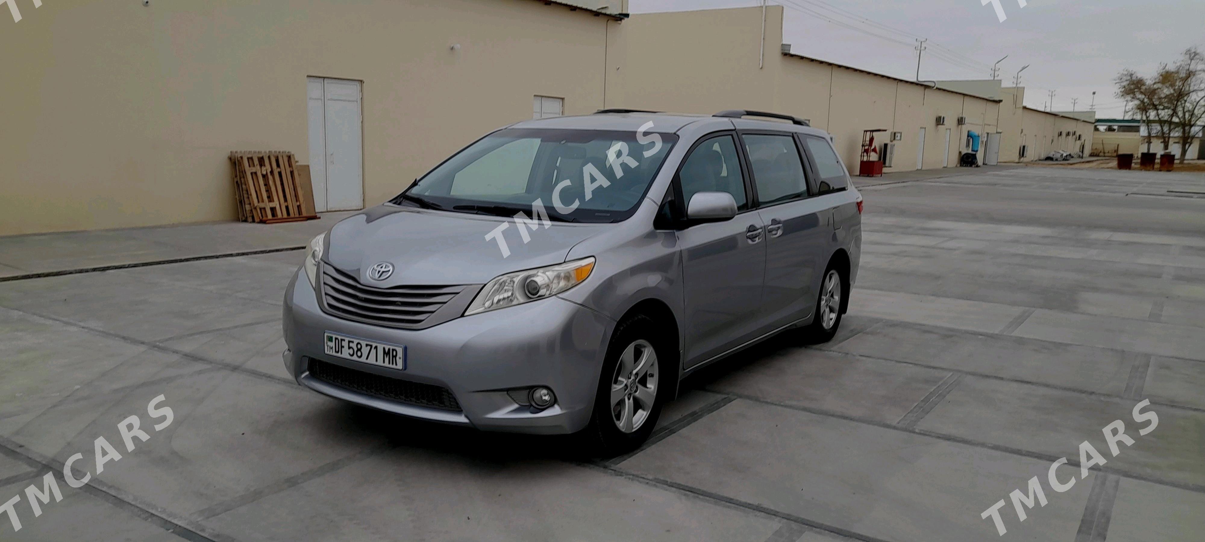 Toyota Sienna 2016 - 295 000 TMT - Baýramaly - img 2