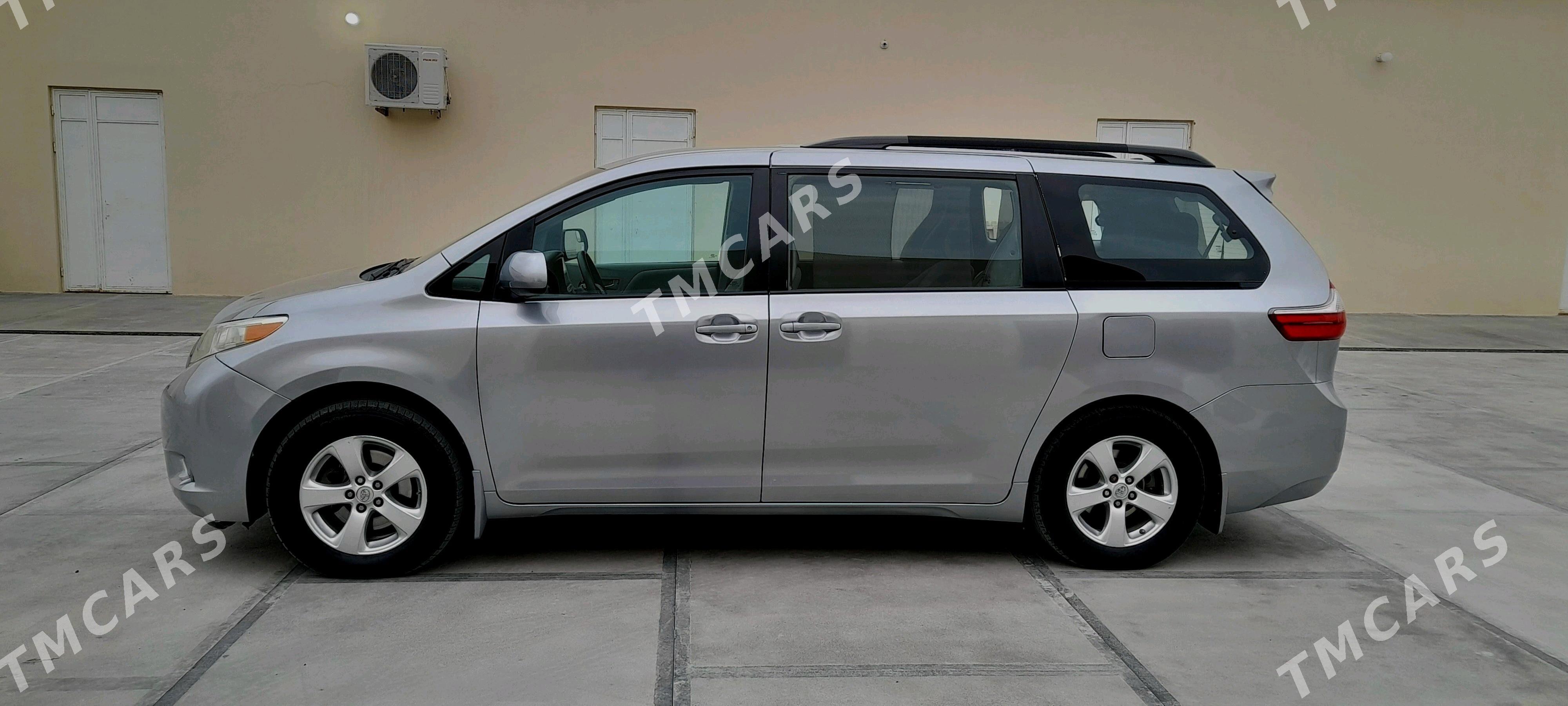 Toyota Sienna 2016 - 295 000 TMT - Baýramaly - img 6