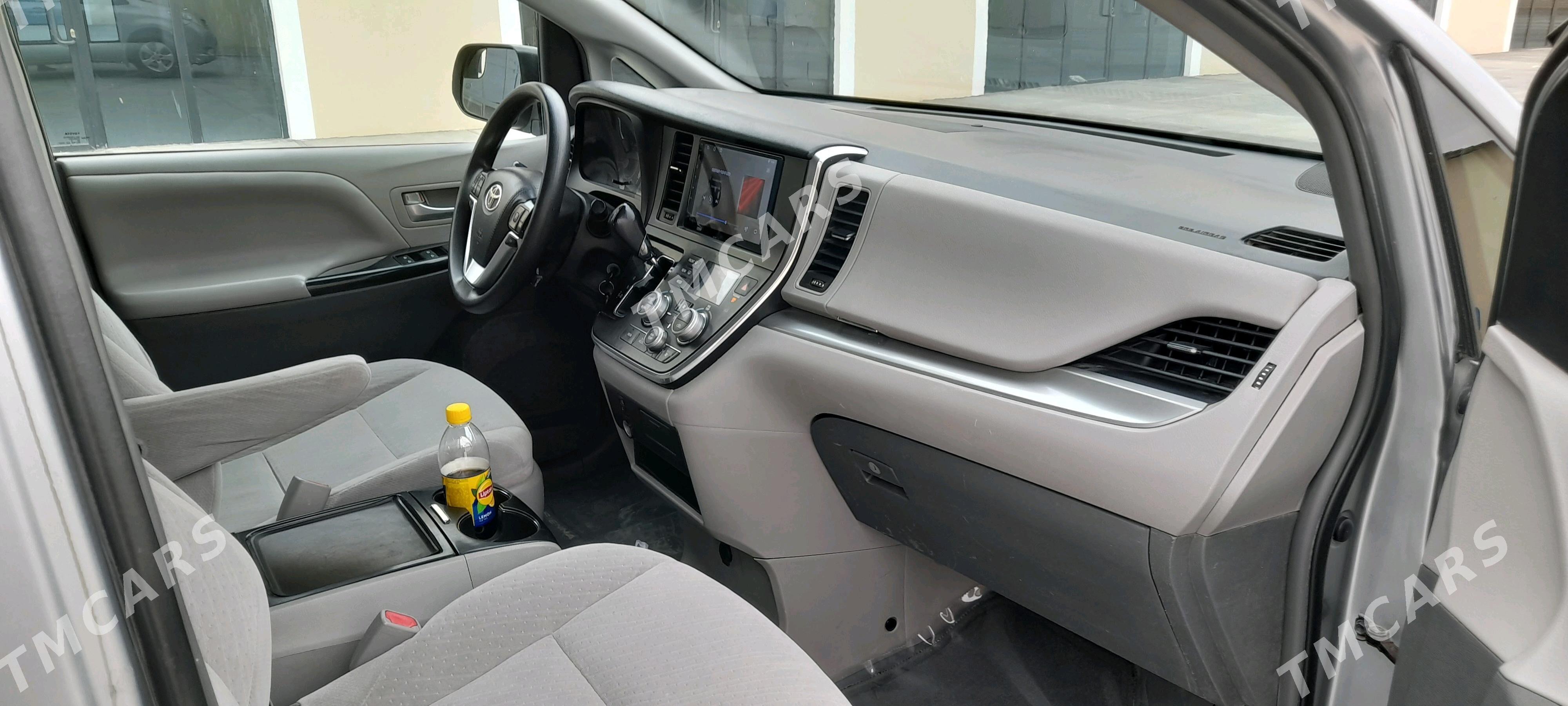 Toyota Sienna 2016 - 295 000 TMT - Baýramaly - img 10