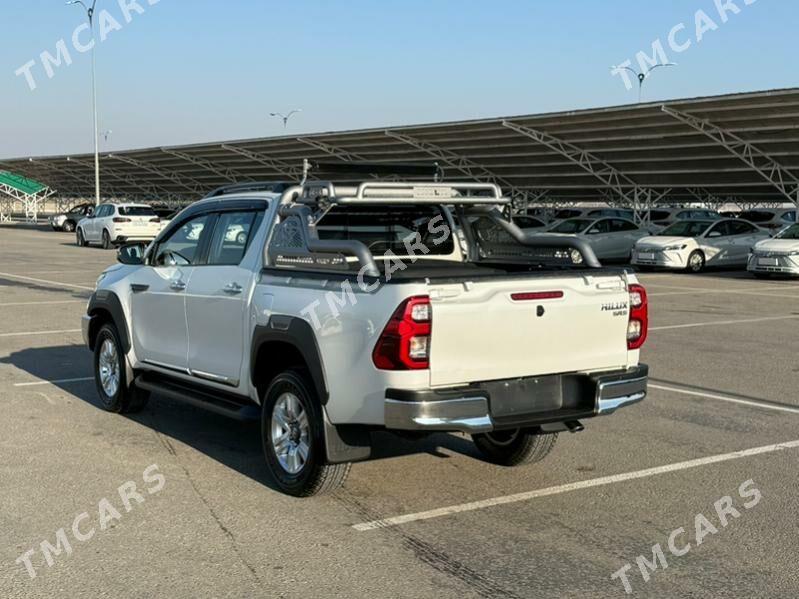 Toyota Hilux 2023 - 665 000 TMT - Ашхабад - img 3