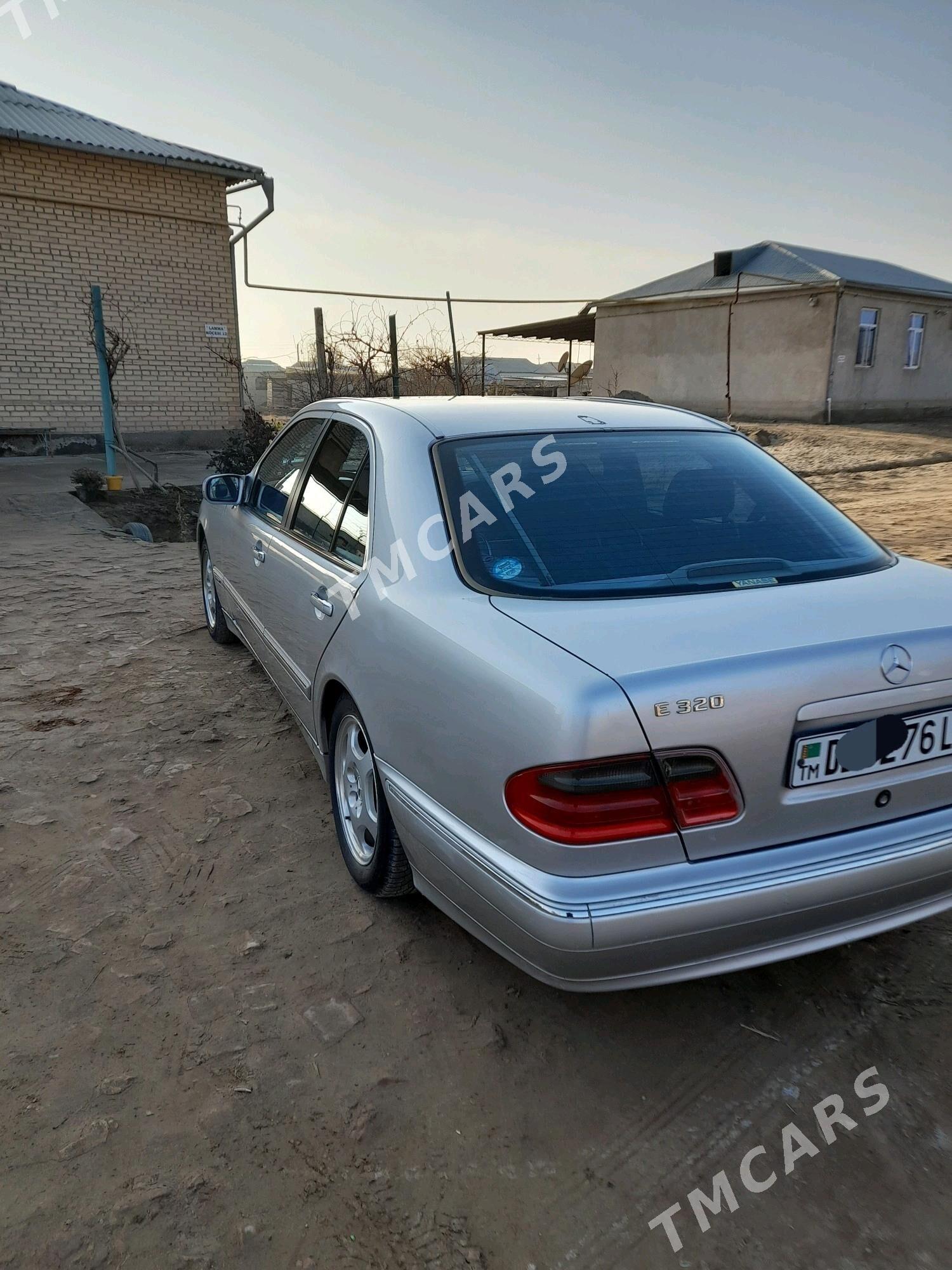 Mercedes-Benz E320 2002 - 125 000 TMT - Garabekewül - img 2