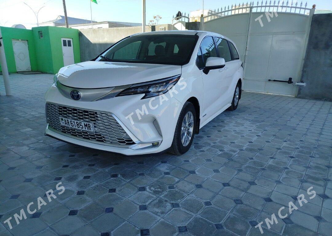 Toyota Sienna 2021 - 440 000 TMT - Мары - img 2