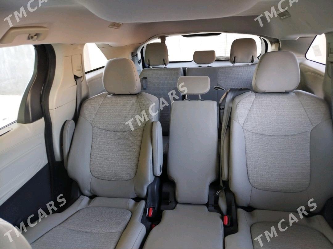 Toyota Sienna 2021 - 440 000 TMT - Мары - img 9