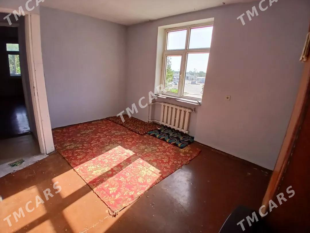 3 komnaty 3 etaj 64m² - 30 мкр - img 2