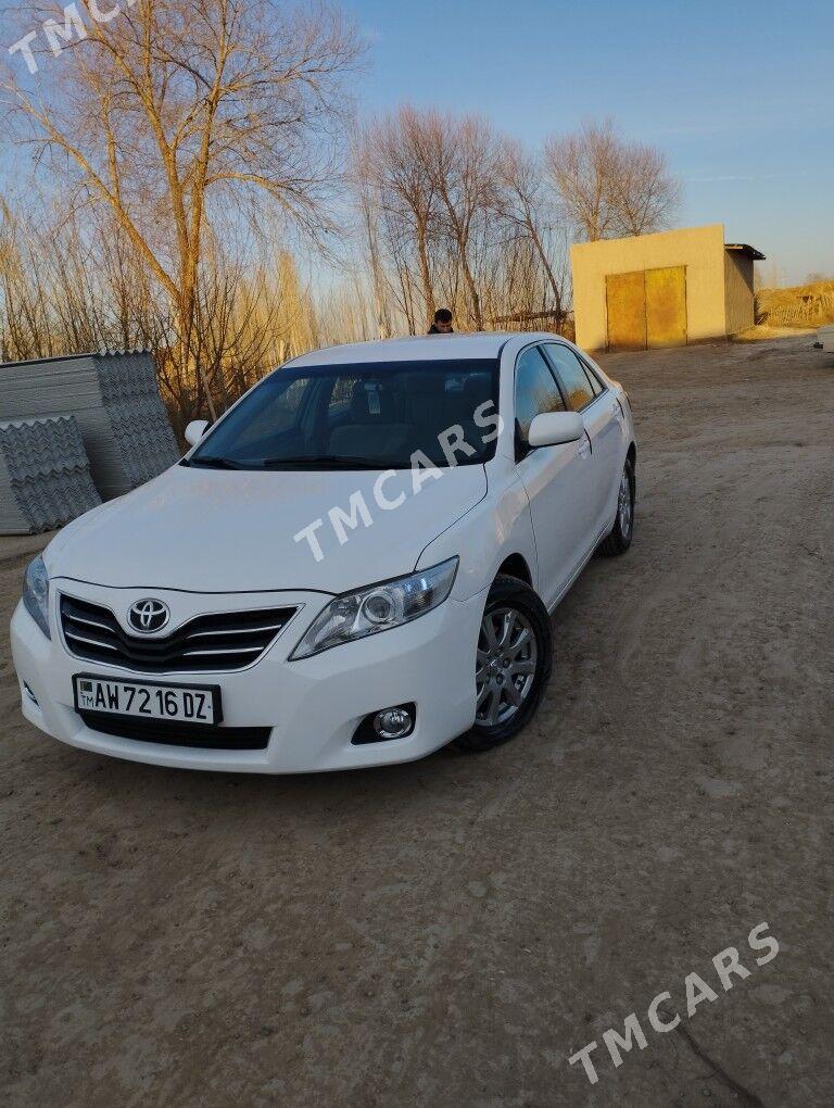 Toyota Camry 2010 - 135 000 TMT - Кёнеургенч - img 9