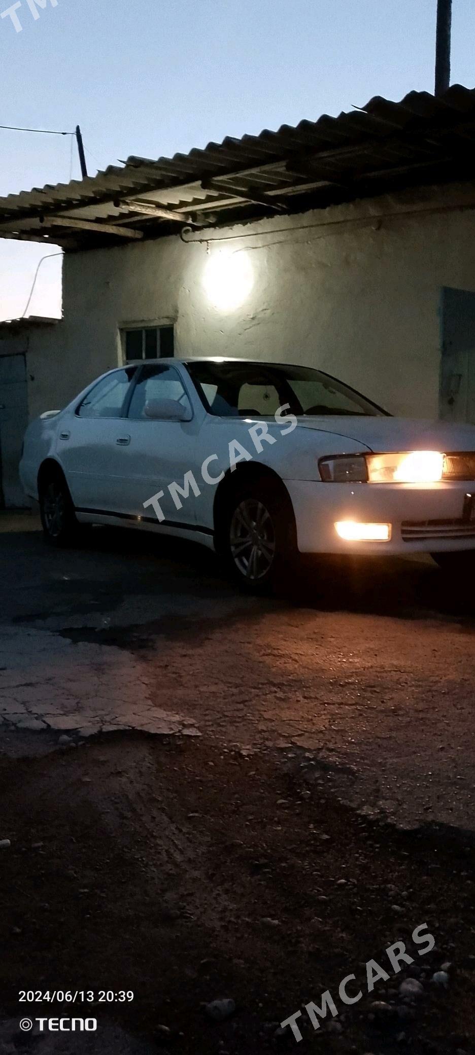 Toyota Mark II 1994 - 27 000 TMT - Мары - img 4