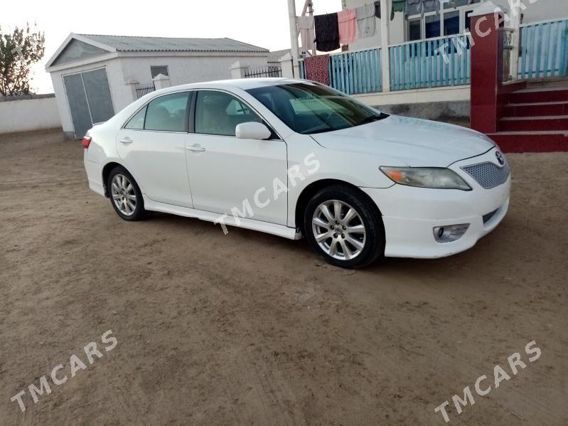 Toyota Camry 2010 - 145 000 TMT - Esenguly - img 2