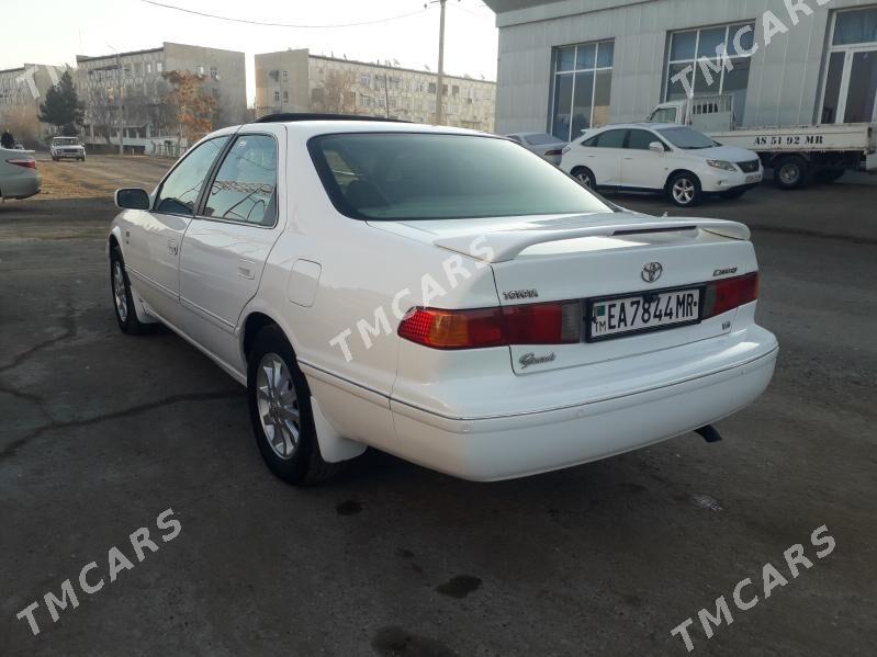 Toyota Camry 2000 - 150 000 TMT - Мары - img 2