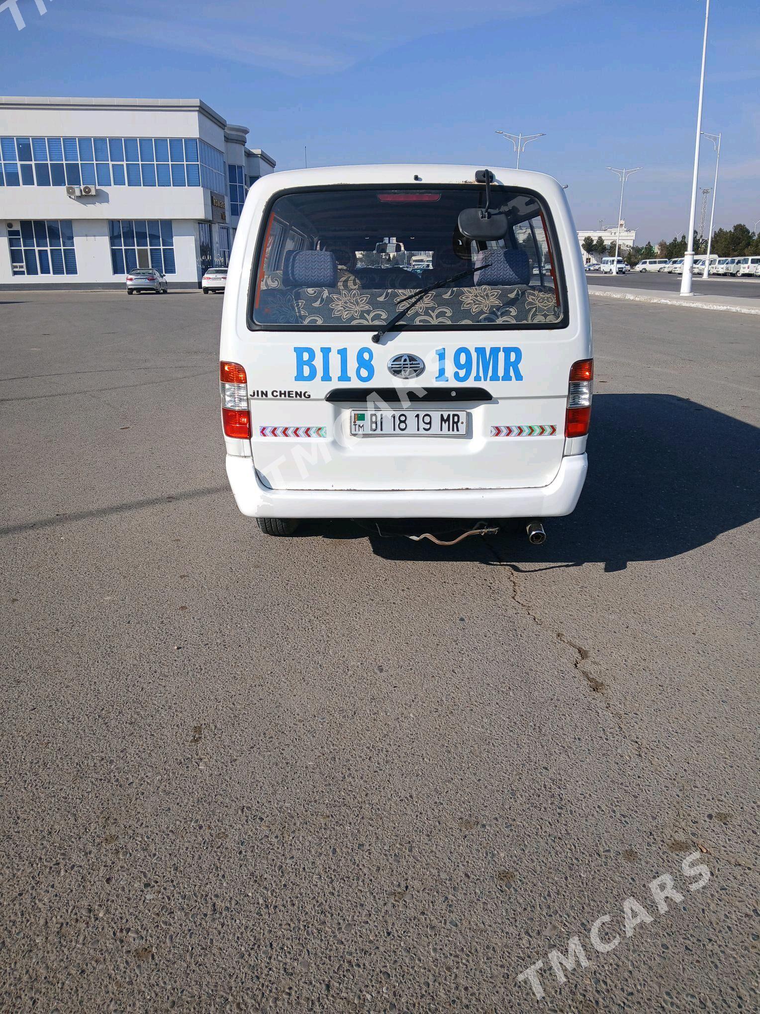 Toyota Hiace 2015 - 120 000 TMT - Векильбазар - img 2