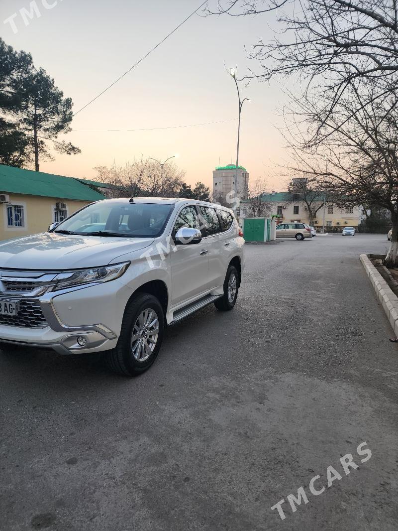 Mitsubishi Montero Sport 2019 - 374 300 TMT - Ашхабад - img 3