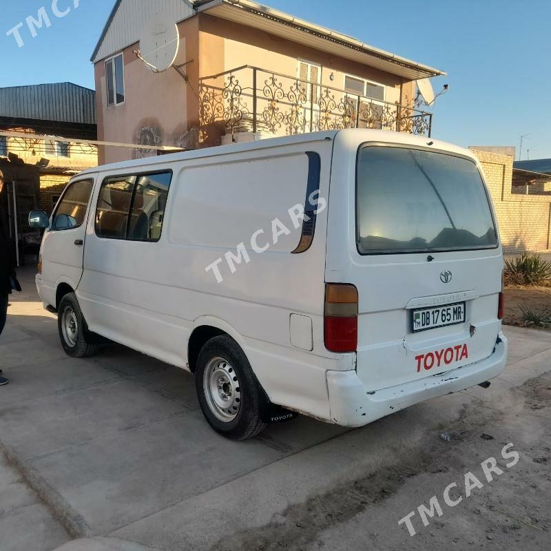 Toyota Hiace 1997 - 100 000 TMT - Мары - img 5