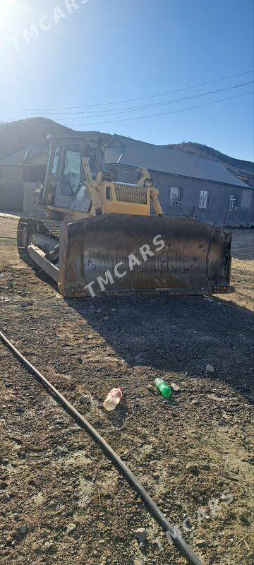 Komatsu D65EX-17 2008 - 650 000 TMT - Махтумкули - img 5