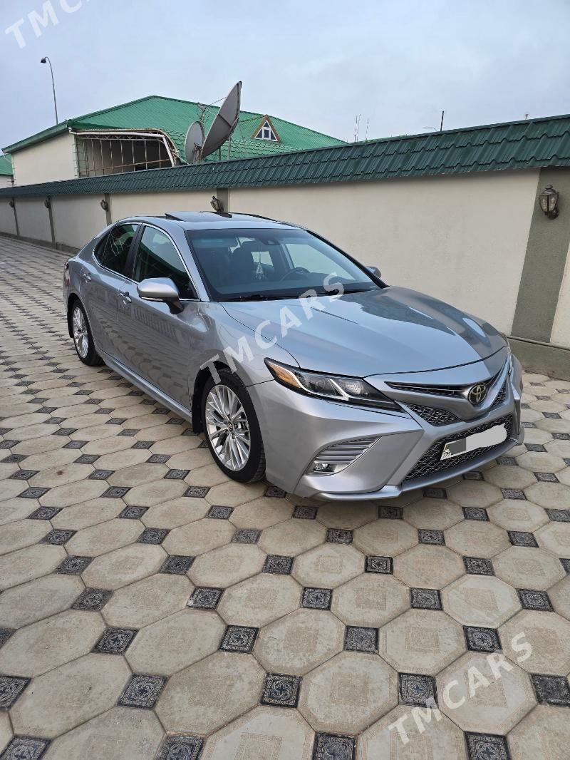 Toyota Camry 2018 - 330 000 TMT - Дашогуз - img 2