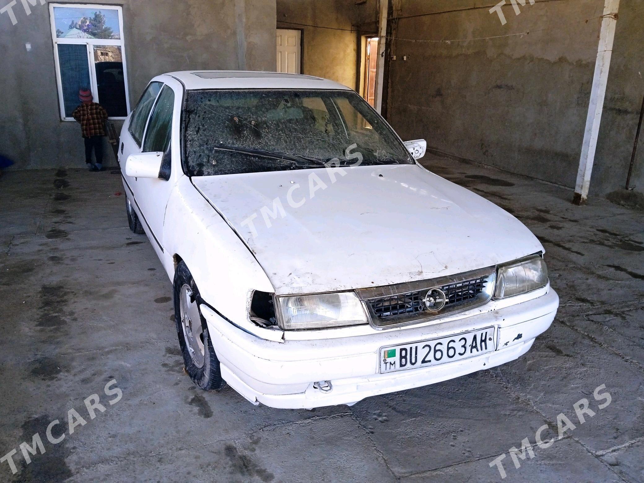 Opel Vectra 1991 - 11 000 TMT - Бахарден - img 2