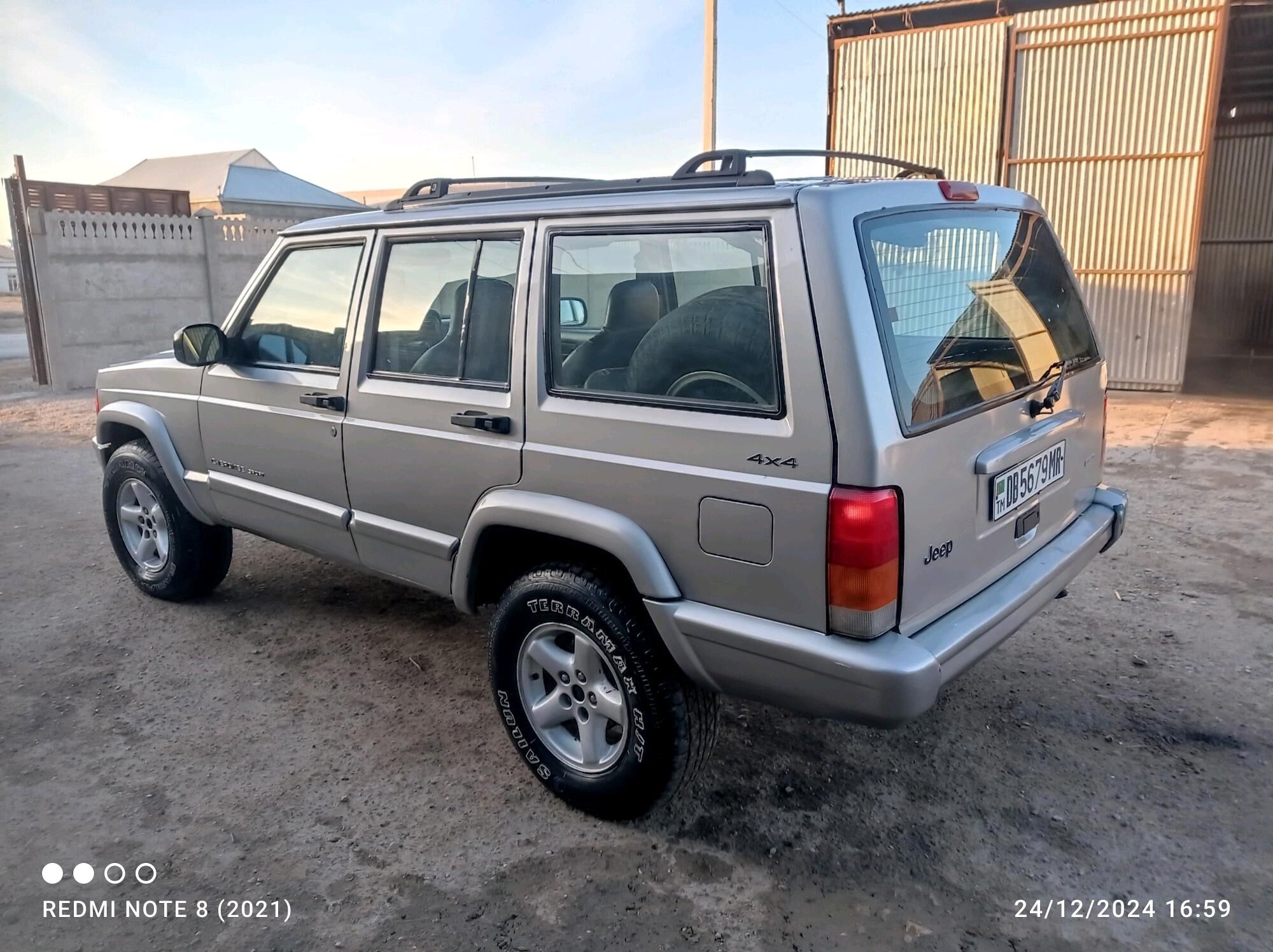 Jeep Cherokee 2001 - 55 000 TMT - Mary - img 8