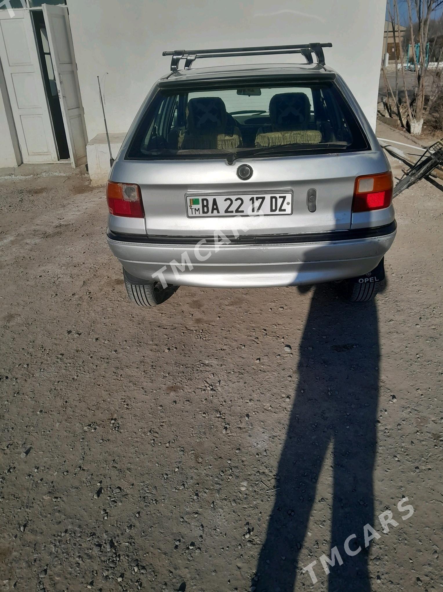 Opel Astra 1993 - 45 000 TMT - Гурбансолтан Едже - img 4