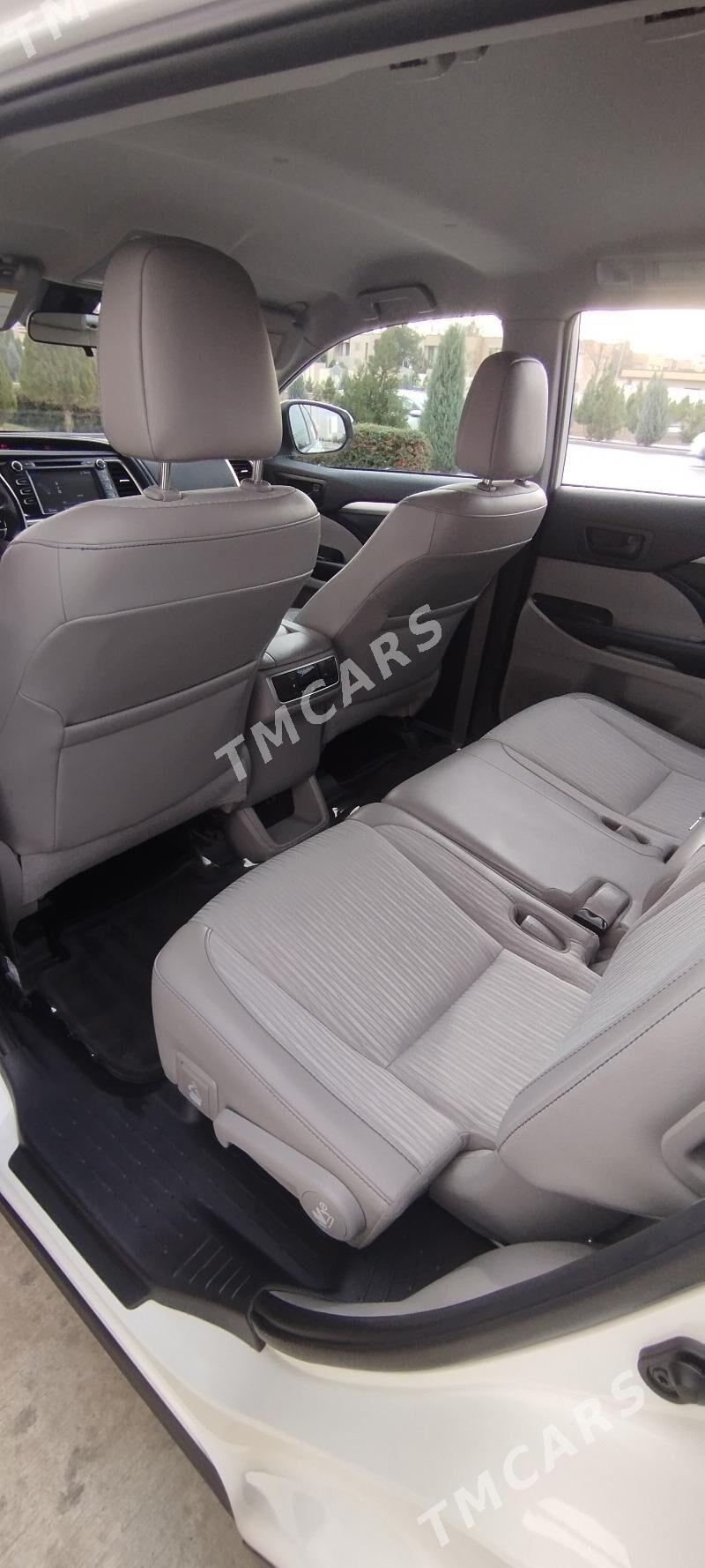 Toyota Highlander 2020 - 395 000 TMT - Aşgabat - img 10