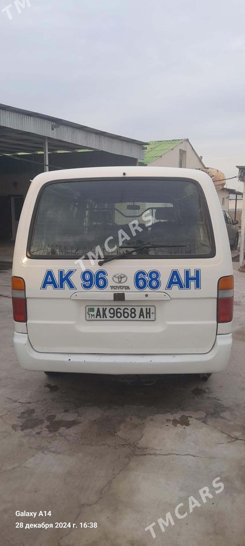 Toyota Hiace 2002 - 160 000 TMT - Рухабат (90-й разьезд) - img 2