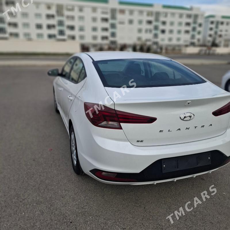 Hyundai Elantra 2020 - 240 000 TMT - Гуртли - img 5