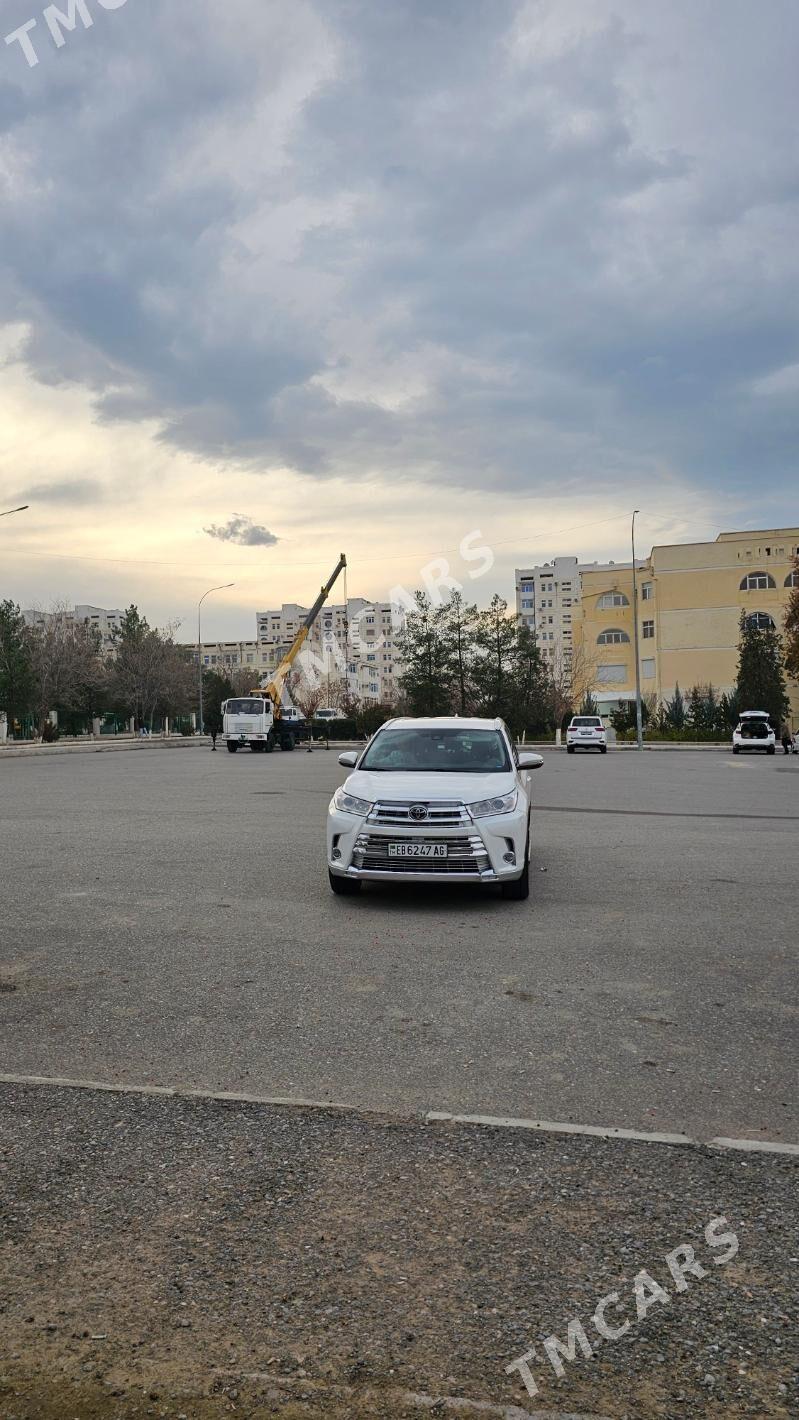 Toyota Highlander 2018 - 410 000 TMT - Aşgabat - img 10