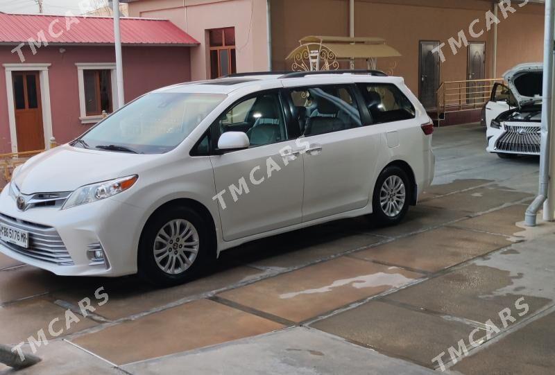 Toyota Sienna 2020 - 444 000 TMT - Векильбазар - img 4