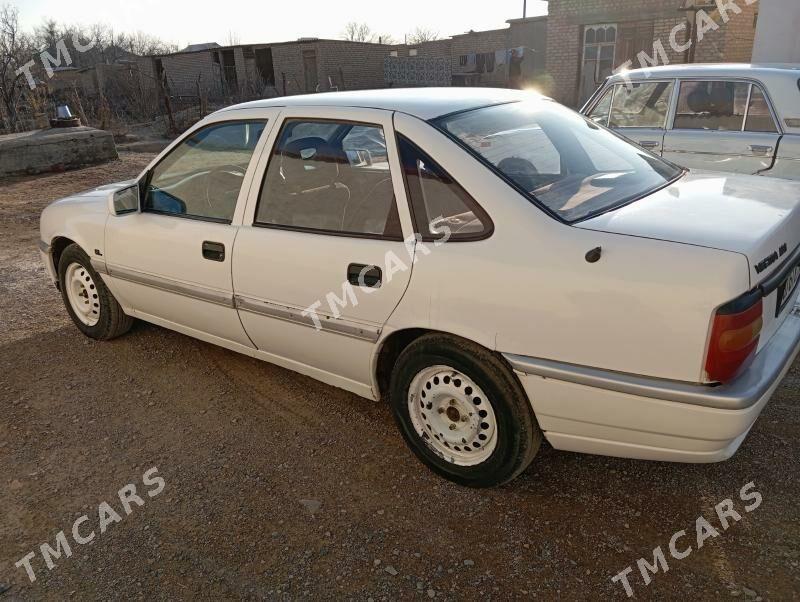 Opel Vectra 1990 - 20 000 TMT - Kaka - img 5