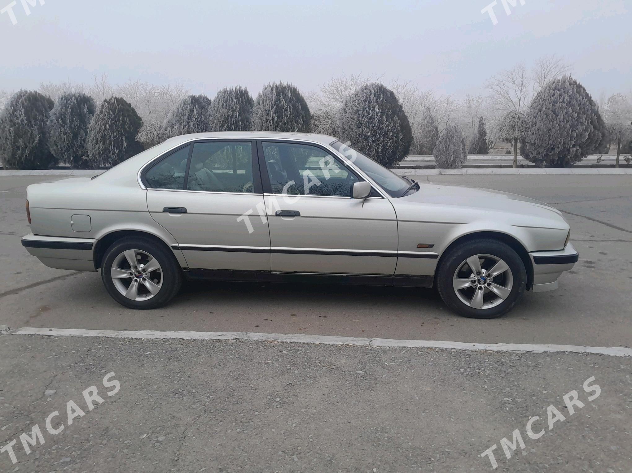 BMW 520 1995 - 70 000 TMT - Köneürgenç - img 4