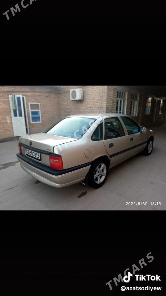 Opel Vectra 1989 - 35 000 TMT - Farap - img 3