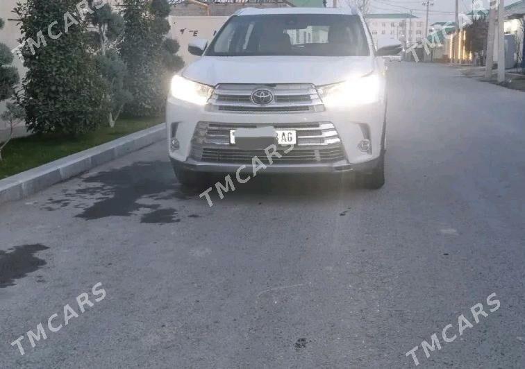 Toyota Highlander 2018 - 440 000 TMT - Ашхабад - img 2