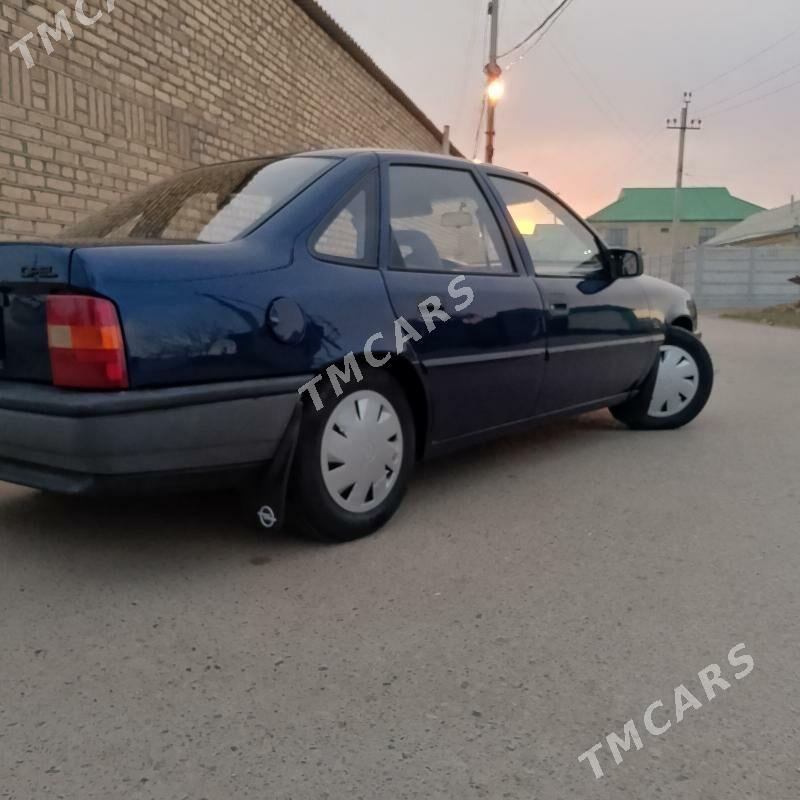 Opel Vectra 1992 - 46 000 TMT - Мары - img 6