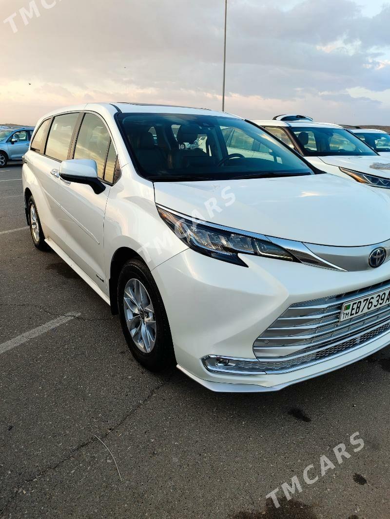 Toyota Sienna 2021 - 580 000 TMT - Ашхабад - img 3