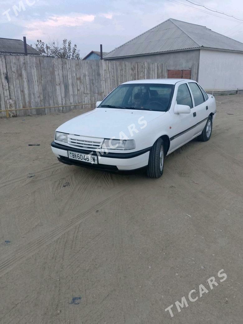 Opel Vectra 1992 - 30 000 TMT - Hazar - img 3